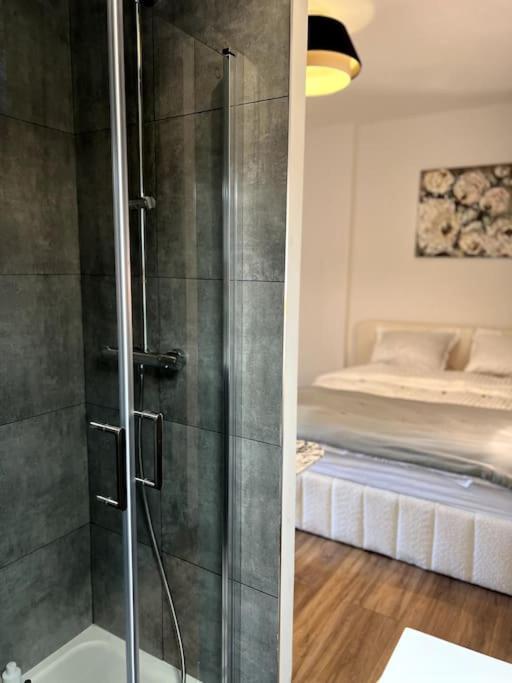 Eze Roc Apartment Luaran gambar