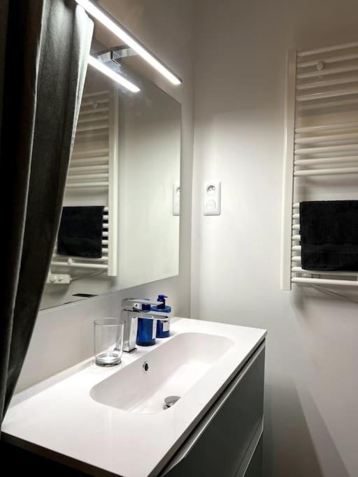 Eze Roc Apartment Luaran gambar