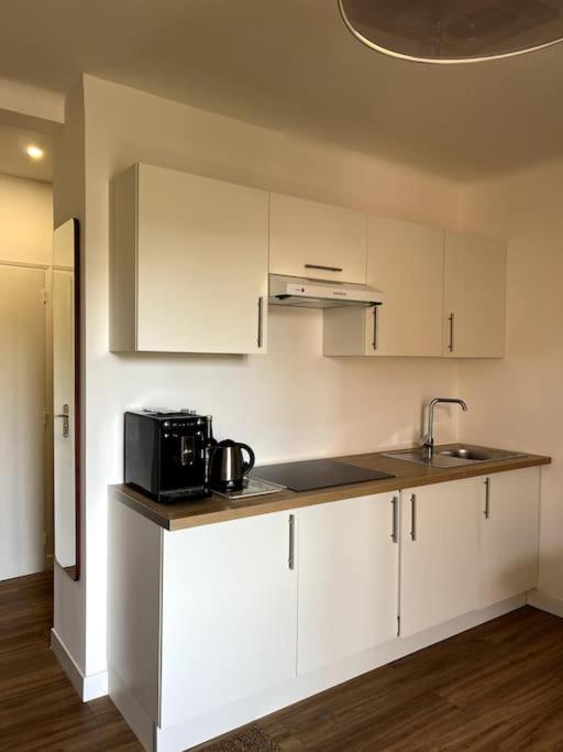 Eze Roc Apartment Luaran gambar