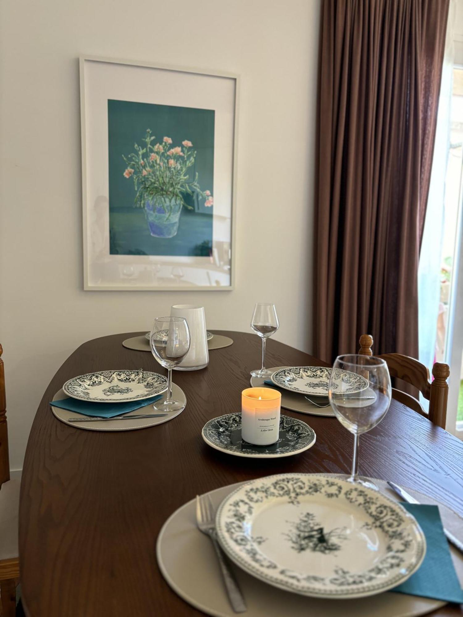Eze Roc Apartment Luaran gambar