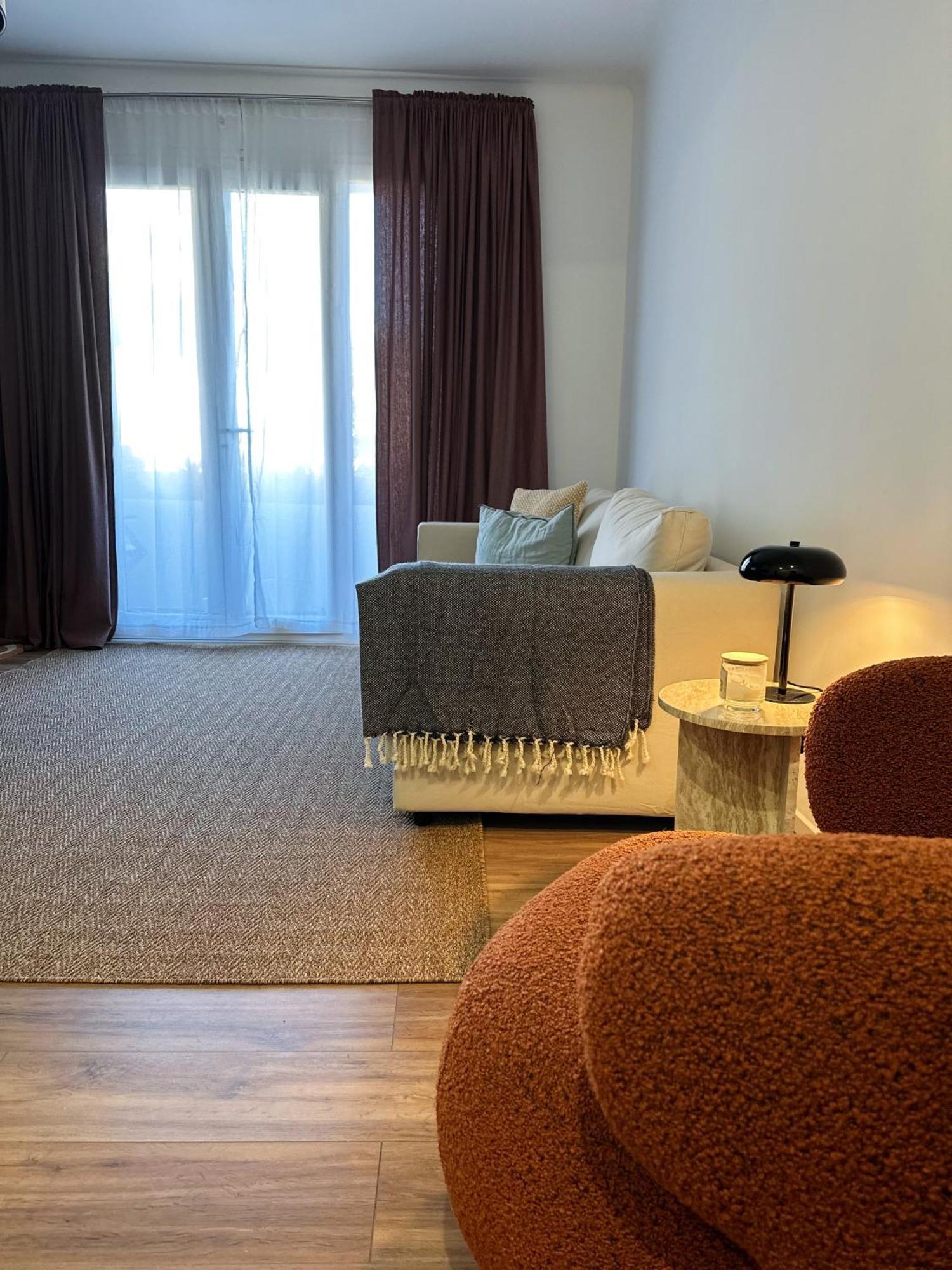 Eze Roc Apartment Luaran gambar
