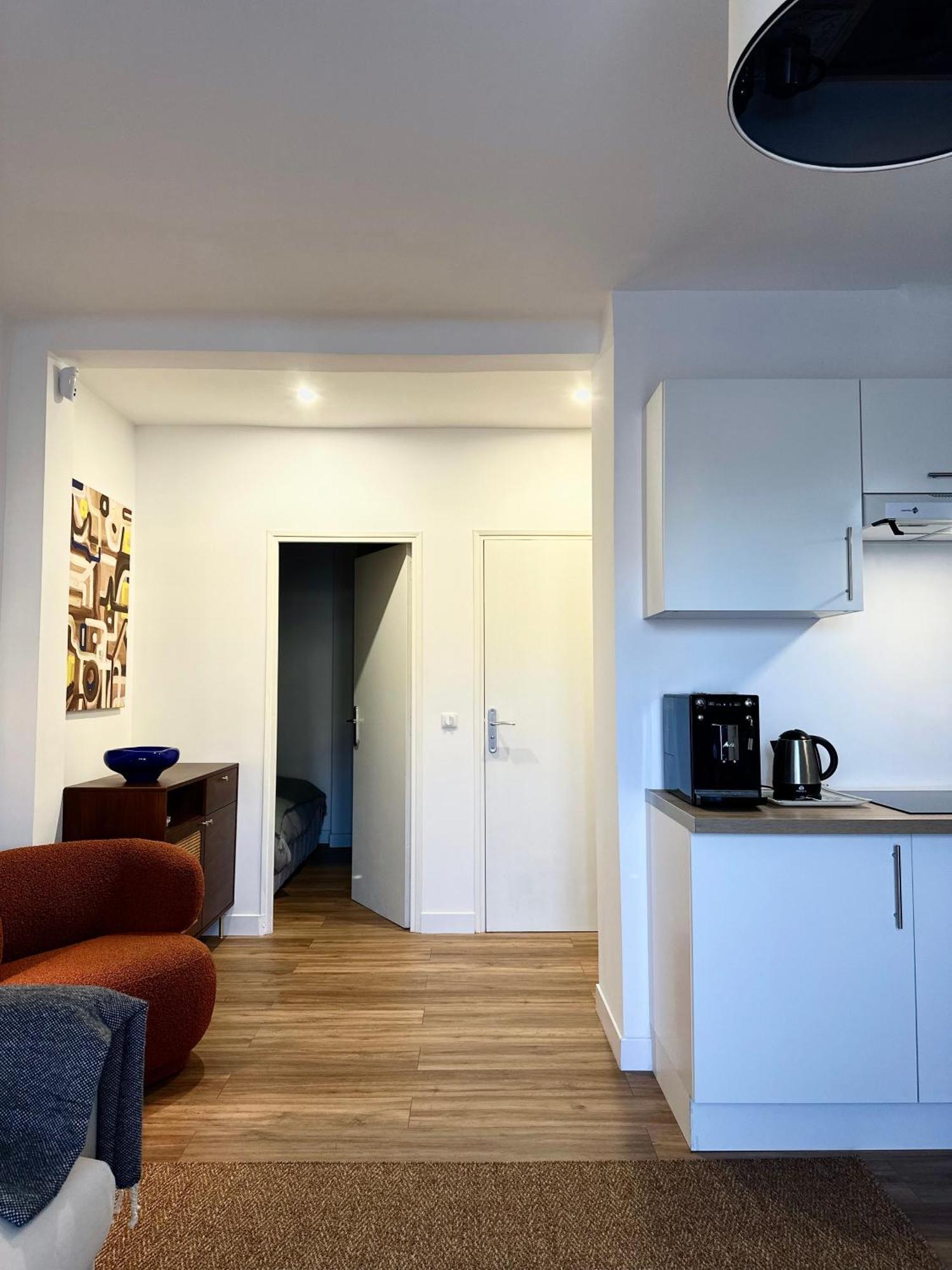 Eze Roc Apartment Luaran gambar