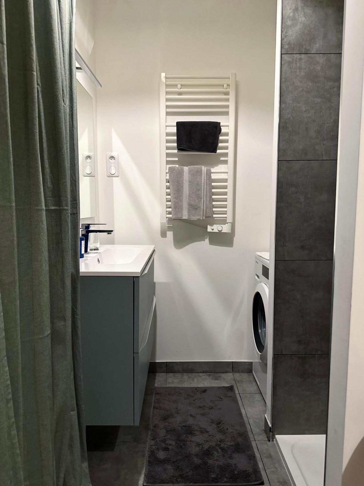 Eze Roc Apartment Luaran gambar